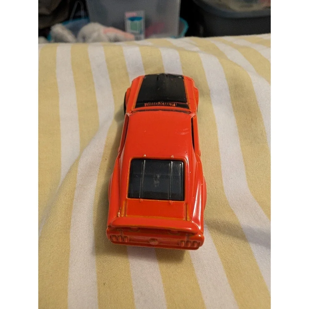 Hot Wheels 69 Ford Mustang Boss 302 Orange Workshop 195/250 Diecast Car